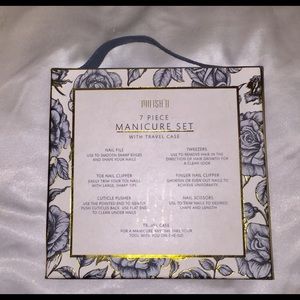 Polish’d 7 piece manicure kit with travel case